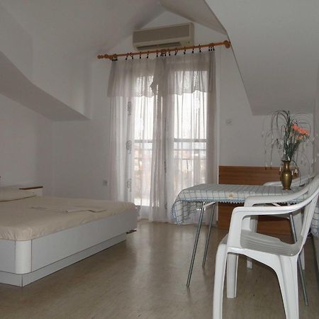 Apartments Majic โตรกีร์ ภายนอก รูปภาพ