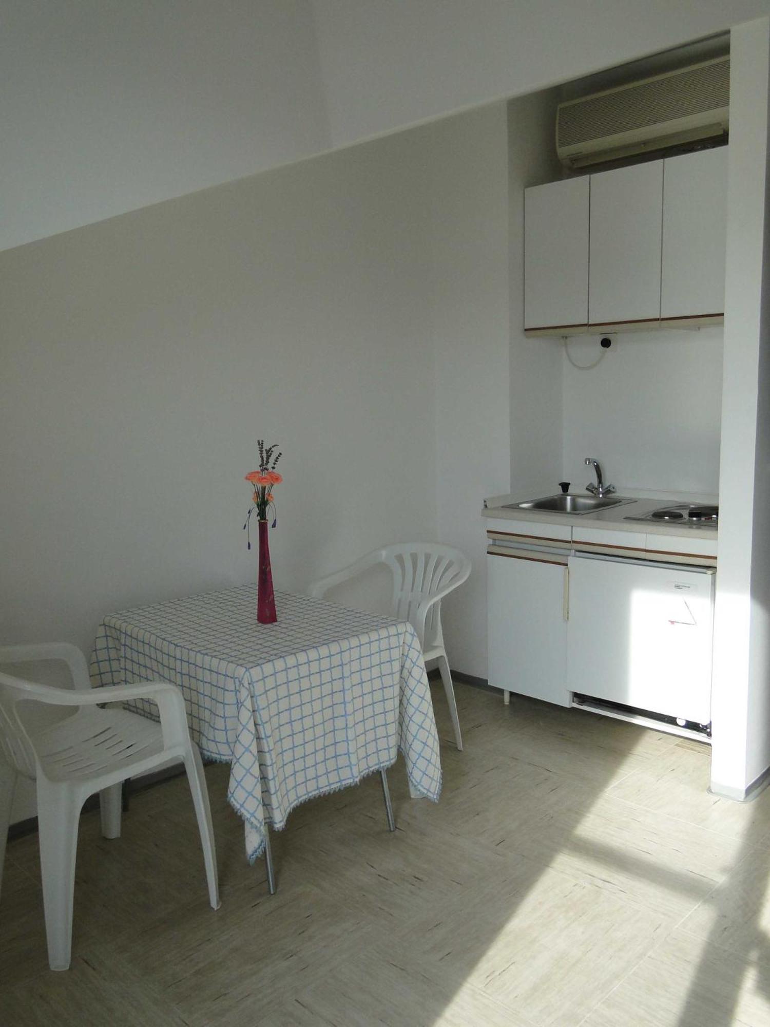 Apartments Majic โตรกีร์ ภายนอก รูปภาพ